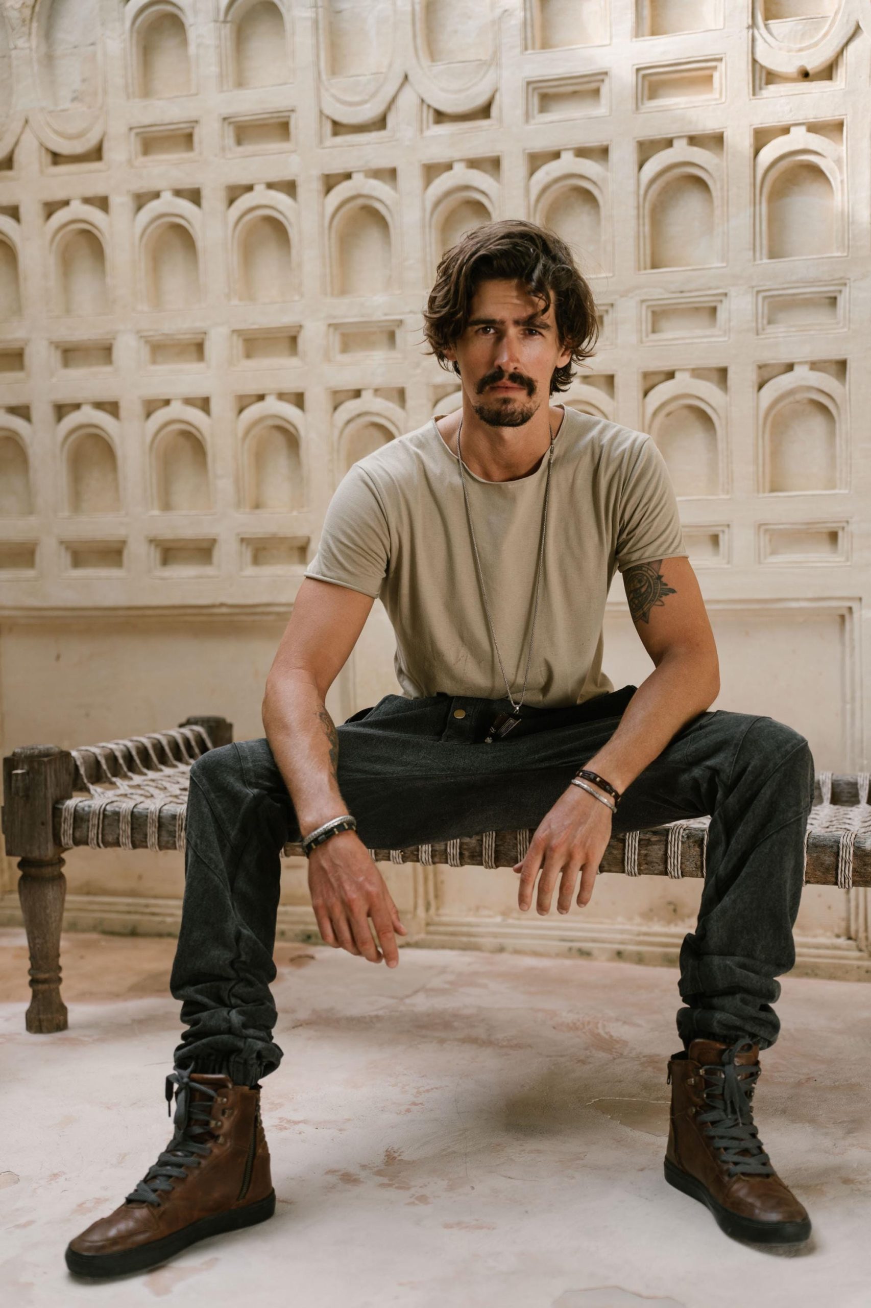 Valo Fit Organic Cotton Tee: Slim Crew Neck